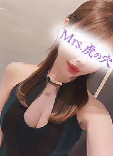 神秘のFカップ美女